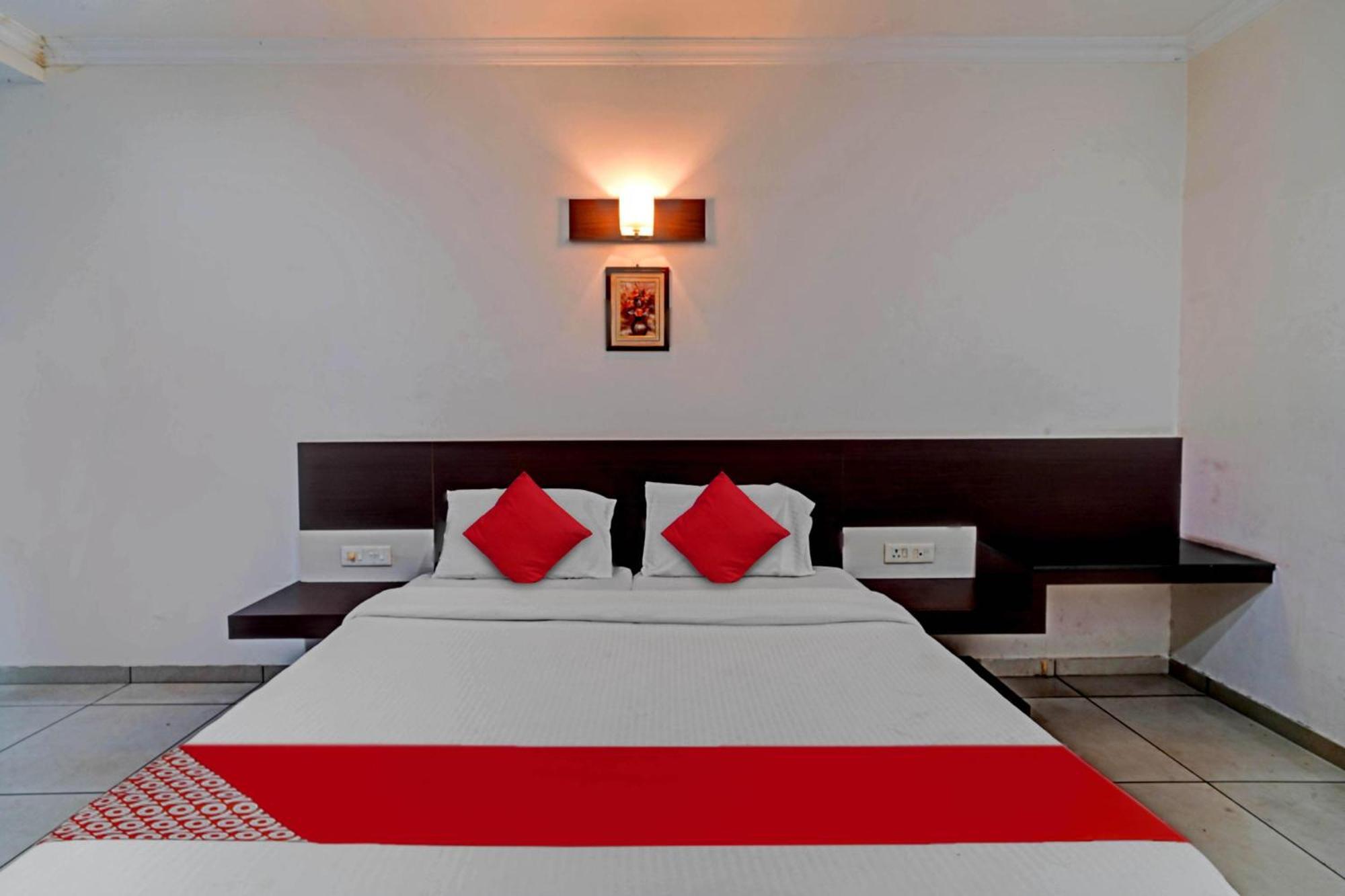 Hotel O Jk Inn 티루푸르 외부 사진